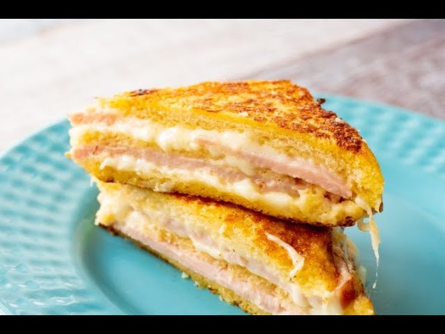 What should I serve with Monte Cristo sandwiches?