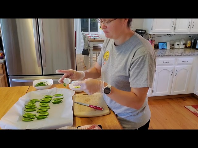 Can you freeze jalapenos poppers?