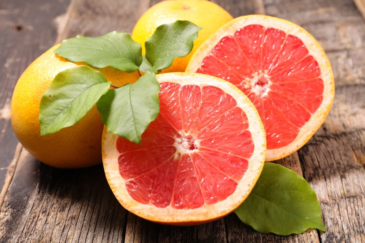 Do you want to know how long a grapefruit lasts? How does it go bad when left at room temperature for so long? 