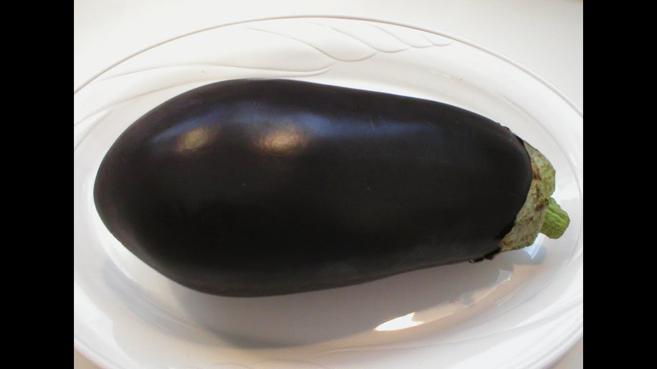 Eggplants are delicious but they can also cause problems if you don’t handle them properly.