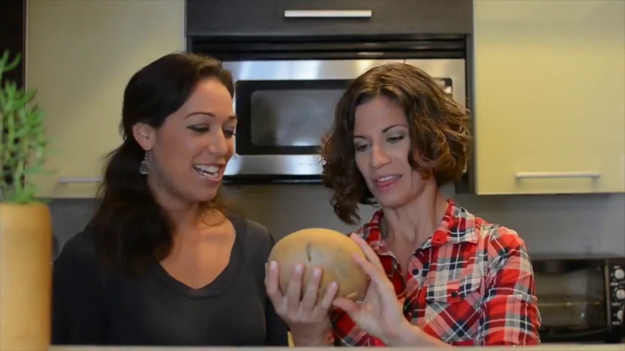 Let us find out together as we investigate what jicama tastes like, does it taste good, or are there downsides of eating jicama?