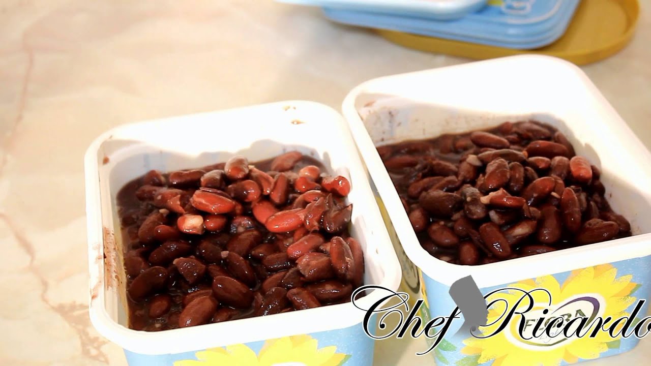 For many people, it’s just not worth the hassle to can beans from your garden in a jar.