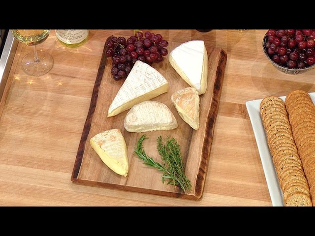 Brie cheese is a type of soft and moist French cheese, but how does it taste? 